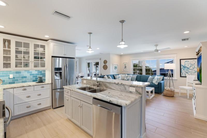 Back To Blue - 850 N Shore Dr - image 16