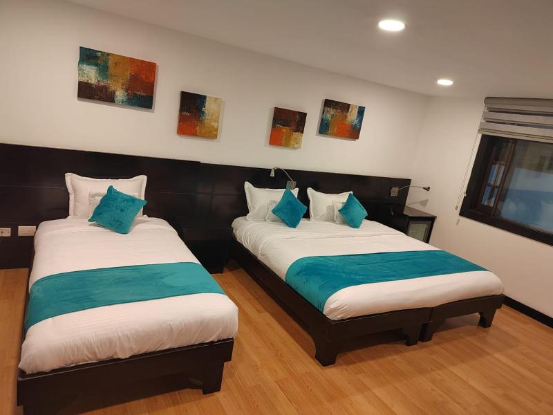 BLESS SUITE - image 16