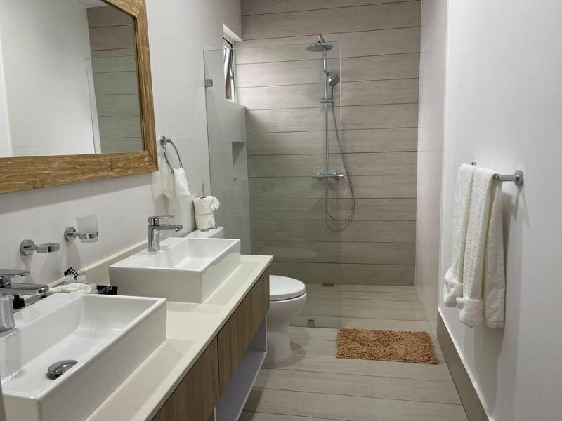 Hermoso apartamento con Vista al mar! Los corales - image 15