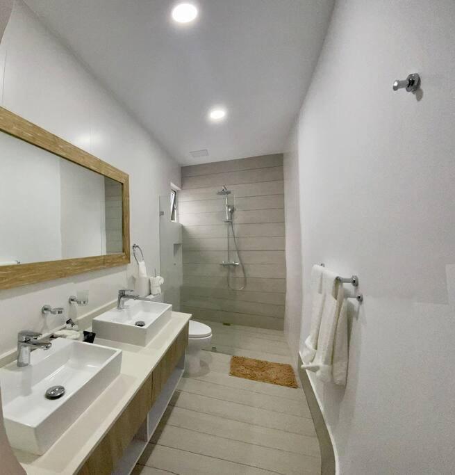 Hermoso apartamento con Vista al mar! Los corales - image 37