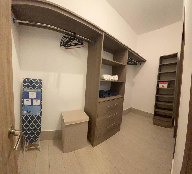 Hermoso apartamento con Vista al mar! Los corales - image 29