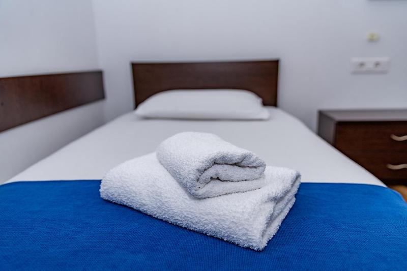 Standard Triple Room image 3