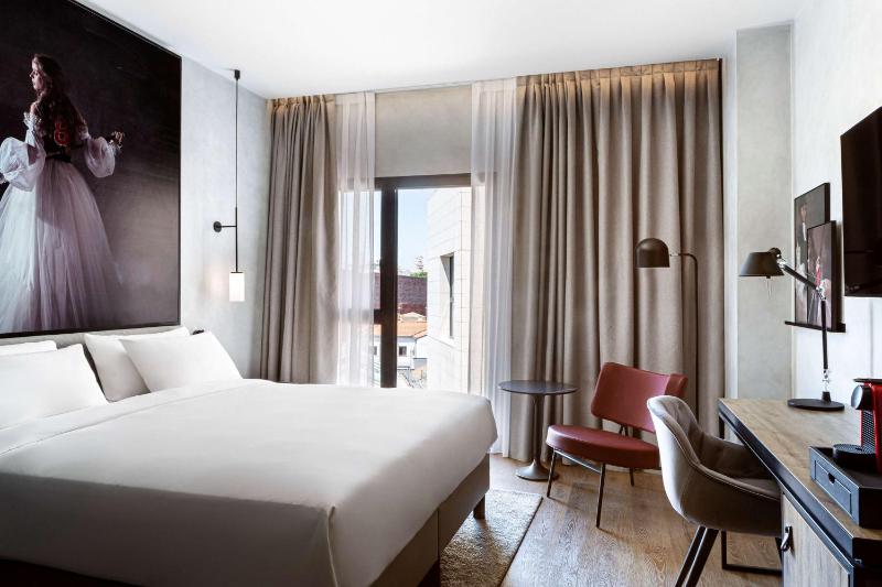 Superior Room image 4