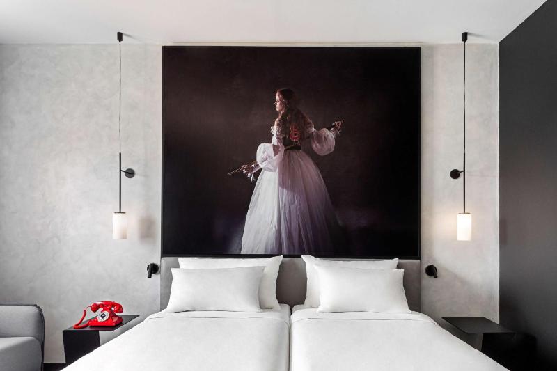 Superior Room image 3
