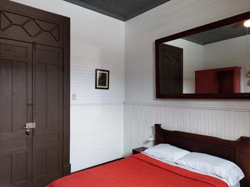 Casa Aldea Hotel Bed & Breakfast - image 6