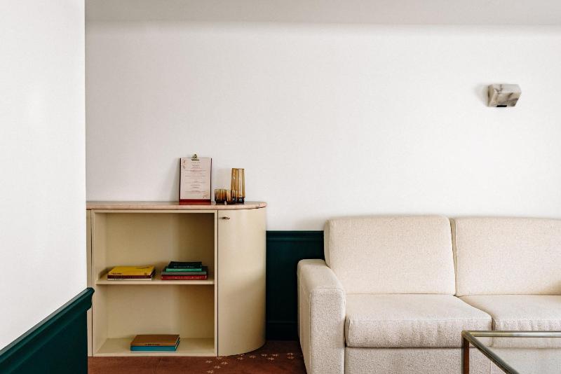 Junior Suite image 2