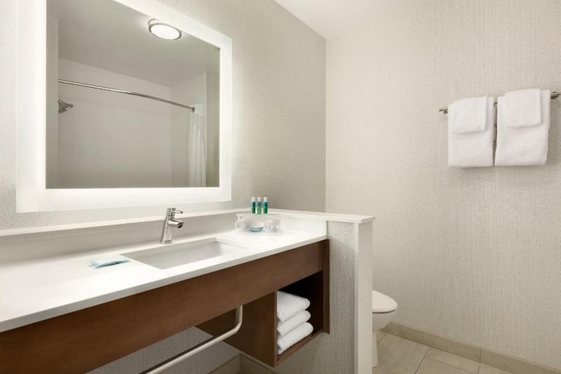 Standard Room image 3
