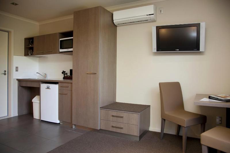 Beechtree Motel - image 37