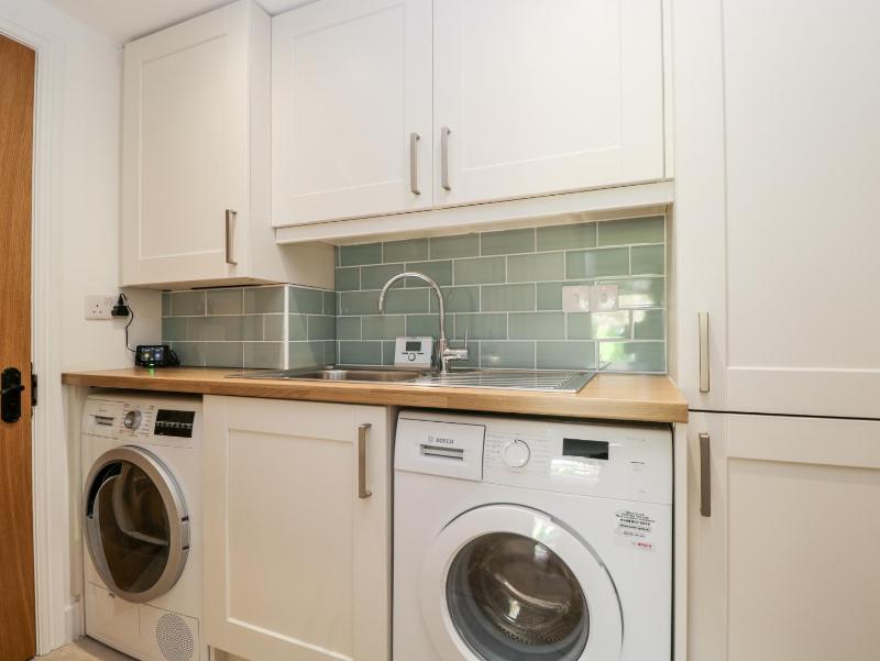 Fisherbridge Cottage - image 22