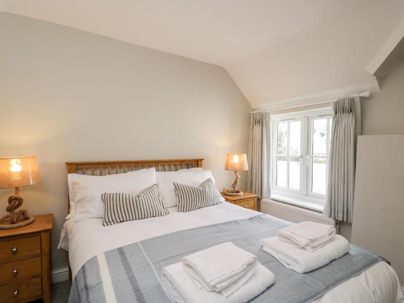 Fisherbridge Cottage - image 28