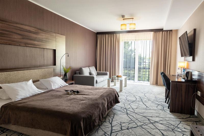 Deluxe Double Room image 2