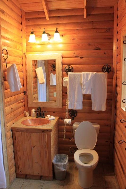 Cabin image 3