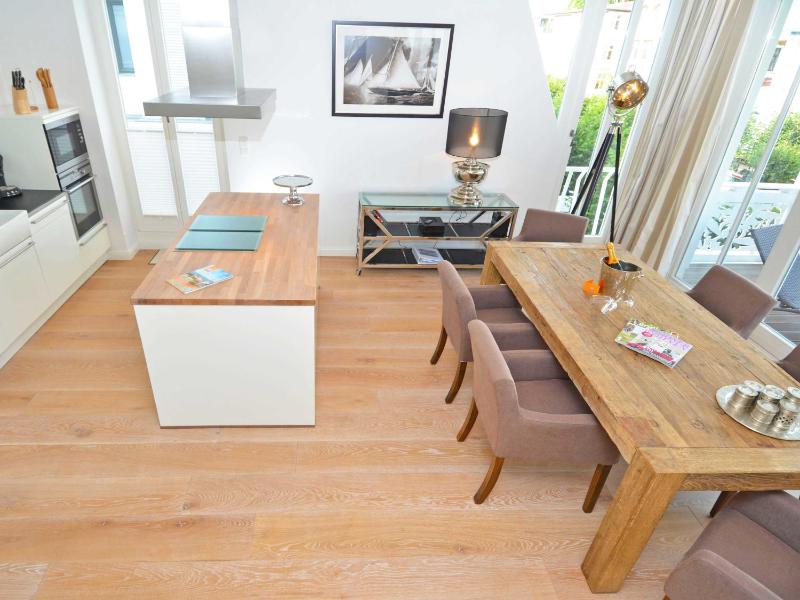Villa Johanna in Sellin - WG 12 mit Kamin und zwei Balkonen - image 4