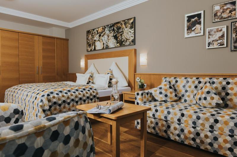Superior Suite image 1
