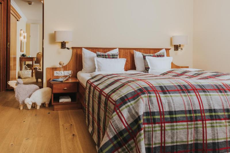 Junior Suite image 1