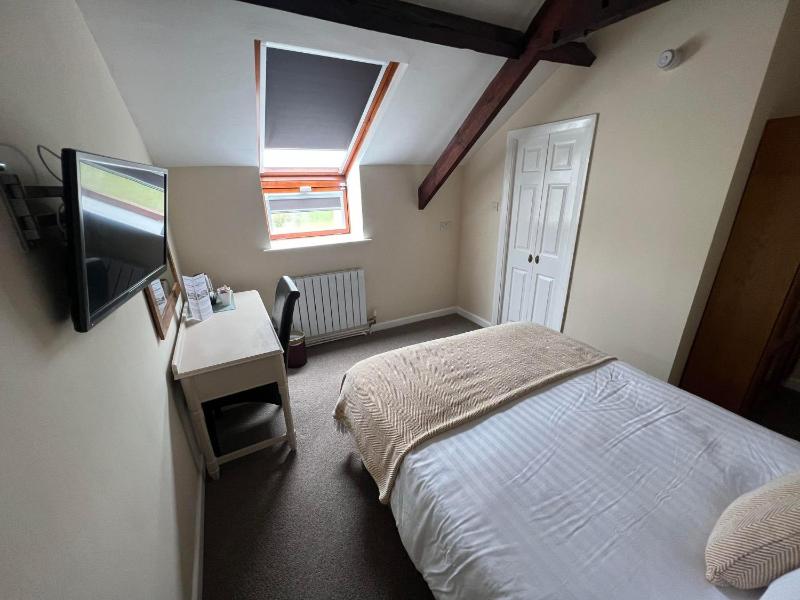 Double Room with Shower image 2