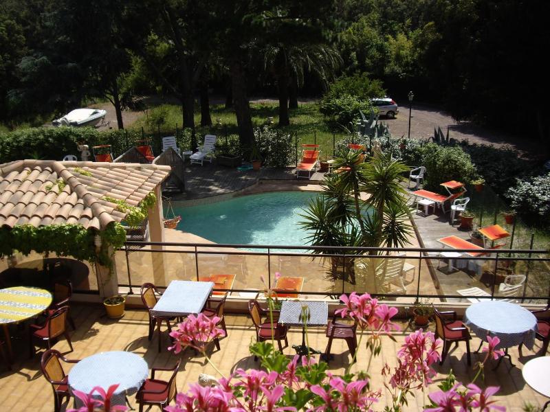 Twin Room with Terrace image 2