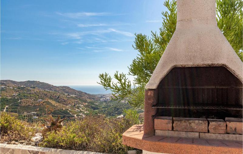 Awesome Home In Torrox - image 9