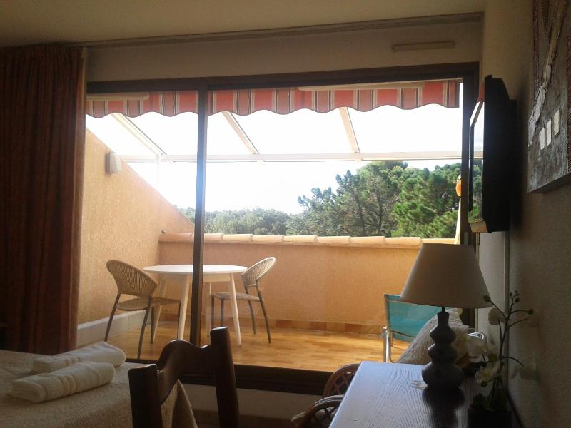 Twin Room with Terrace image 4