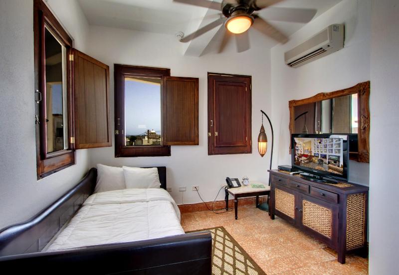Two-Bedroom Suite with Balcony image 4