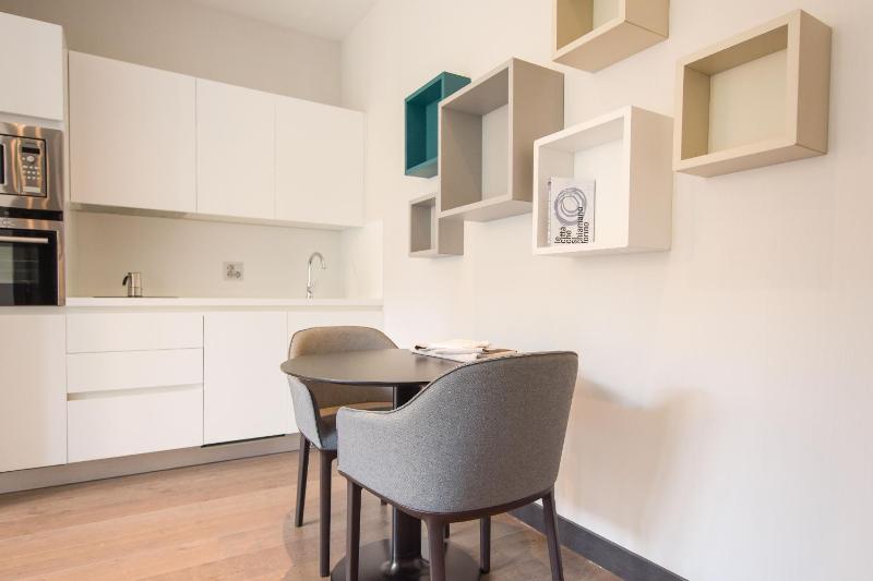 Superior Suite image 3