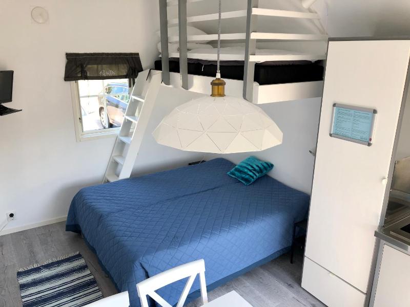 Cottage Basic 3 image 1