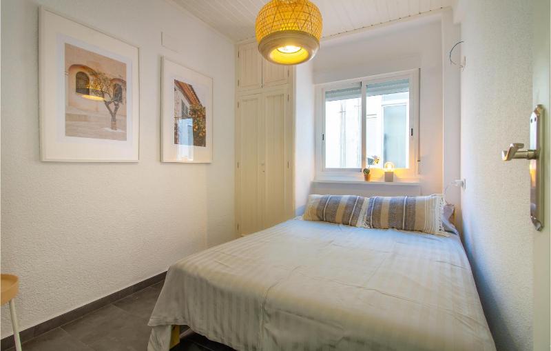 Lovely Apartment In Santa Pola With Wifi - image 17