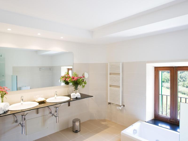 Suite image 3