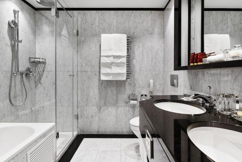 St. Moritz Suite image 2