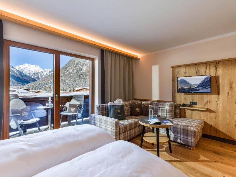 Junior Suite image 2