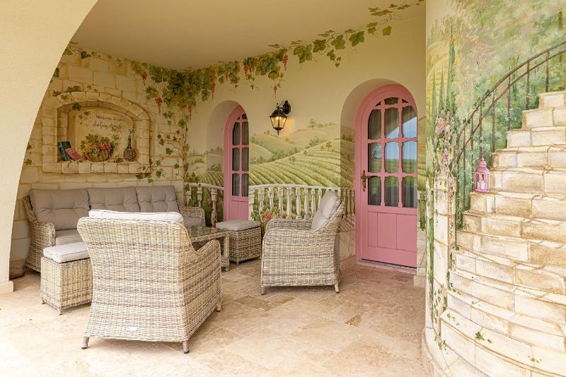 Family Bungalow image 4