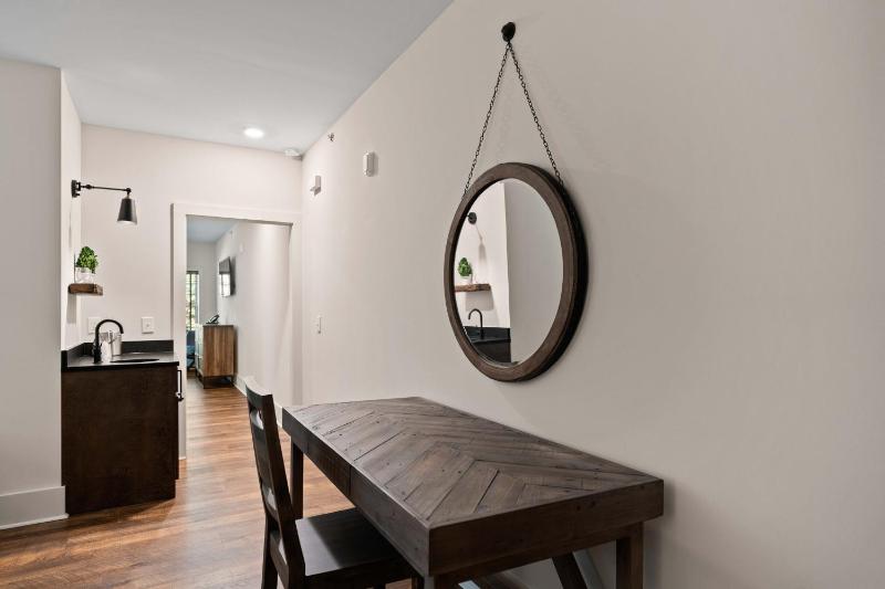 King Suite image 4