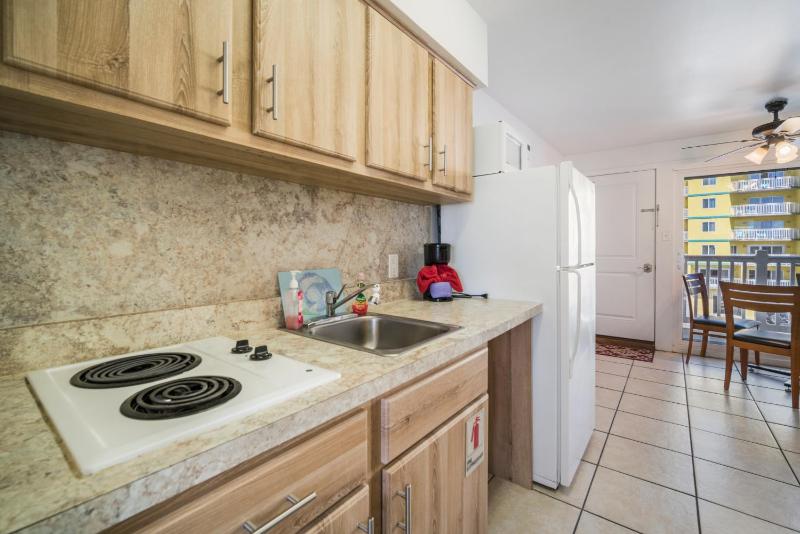 One-Bedroom Suite image 4