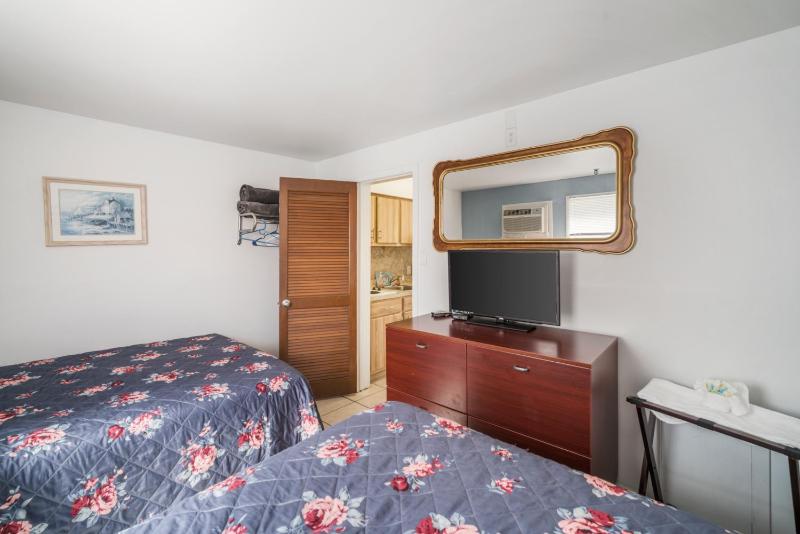 One-Bedroom Suite image 2
