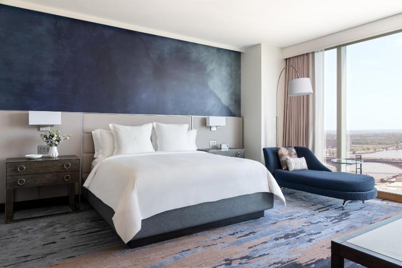 Four Seasons Hotel St Louis - image 3