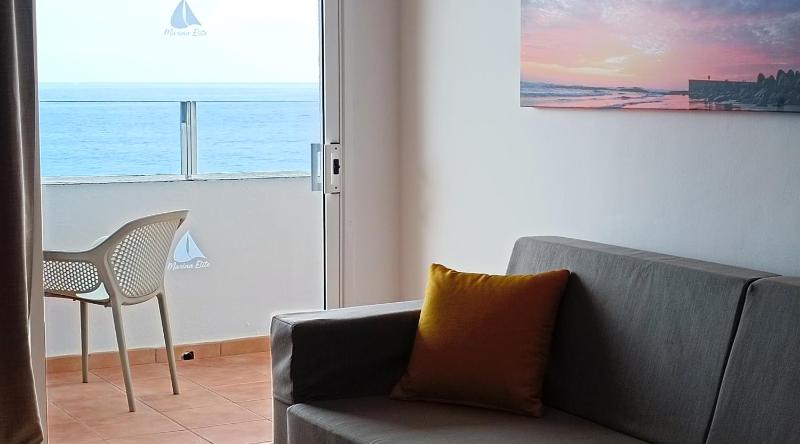 Two-Bedroom Apartment Sea View image 4
