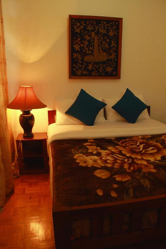 Single Room with Private Bathroom image 2