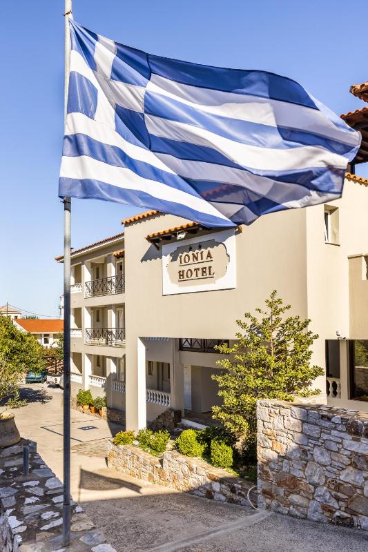 Ionia Hotel - image 4