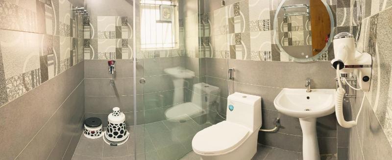 Royal Tusker Luxury Service Apartments - image 7