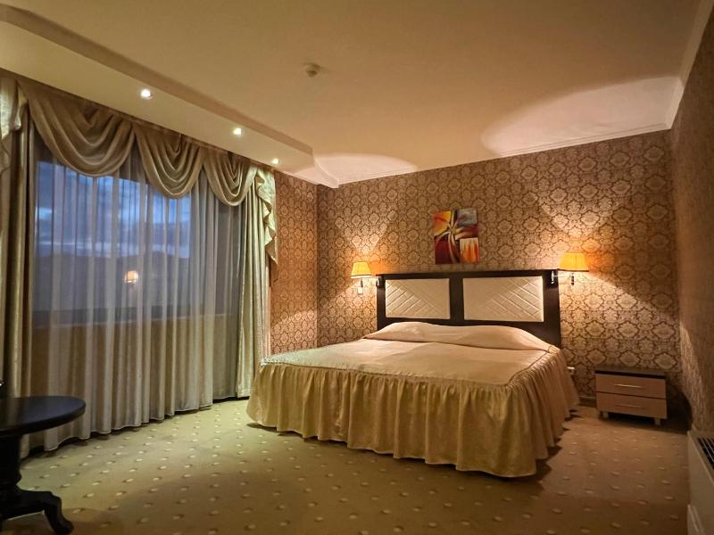Double or Twin Room image 1