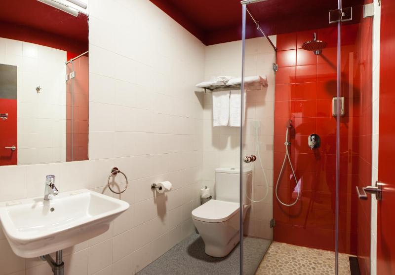 Single Room with Private Bathroom image 2