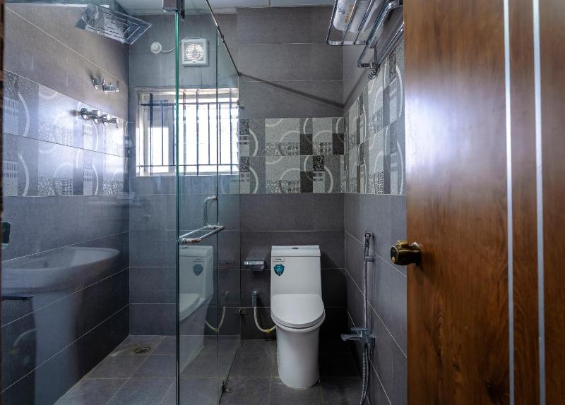 Royal Tusker Luxury Service Apartments - image 6