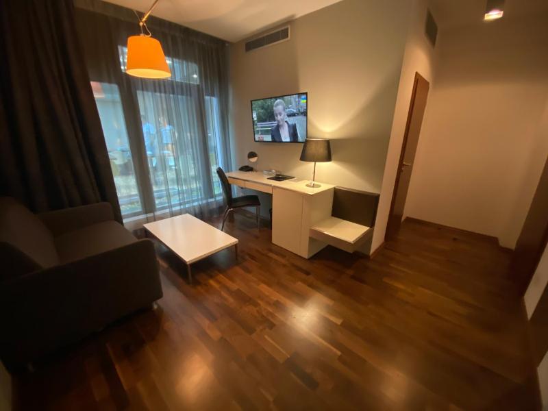Suite image 2