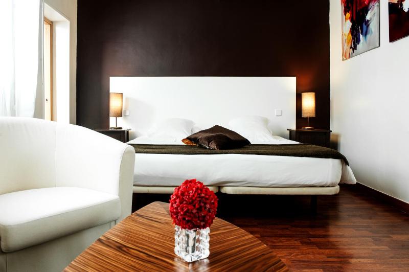 Superior Double or Twin Room image 4