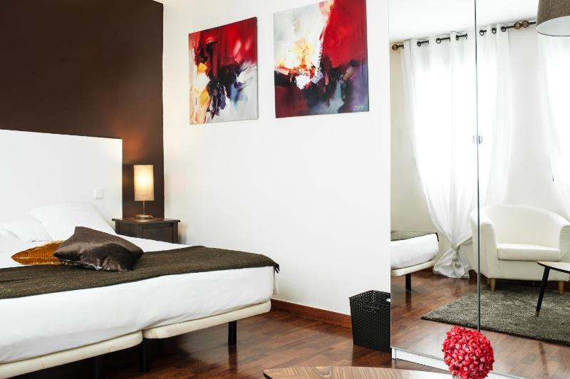 Superior Double or Twin Room image 2