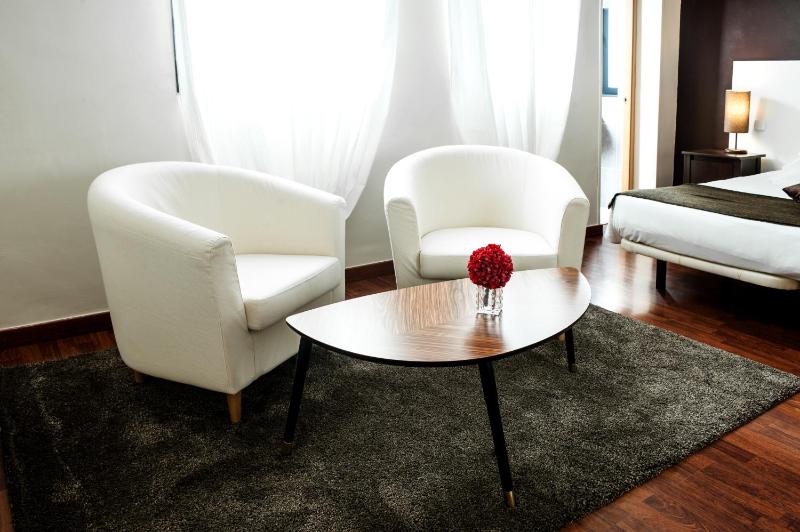 Superior Double or Twin Room image 3