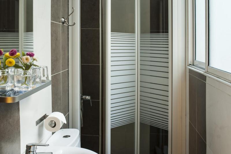 THC Gran Via Hostel - image 6