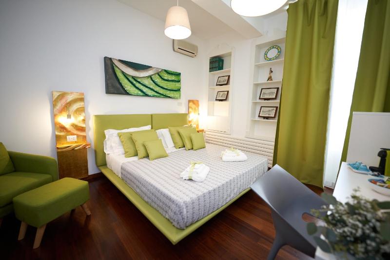 B&B Milleduecento Luxury Room - image 3