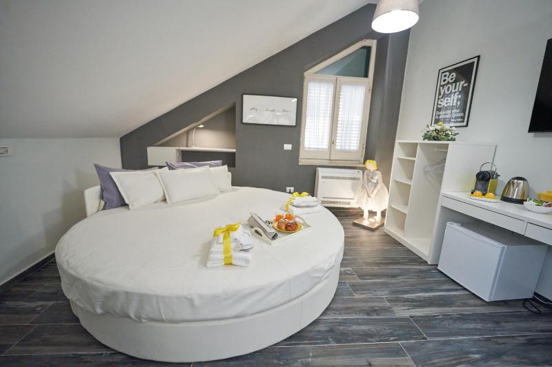 B&B Milleduecento Luxury Room - image 46