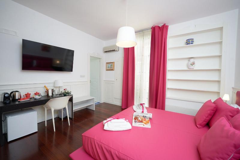 B&B Milleduecento Luxury Room - image 41